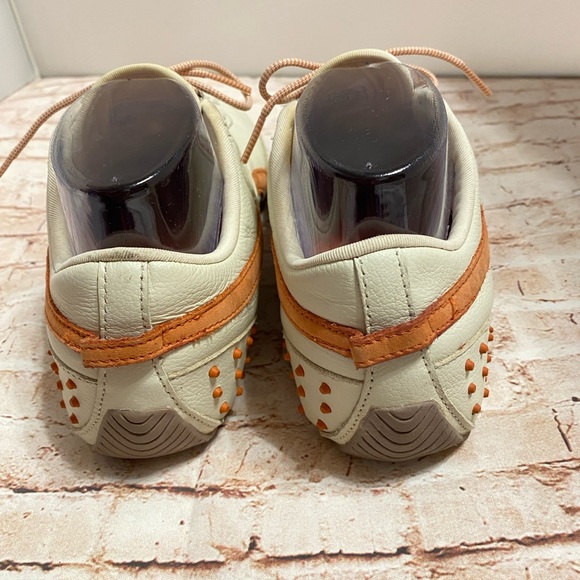 Sold - Picture 3 of 6